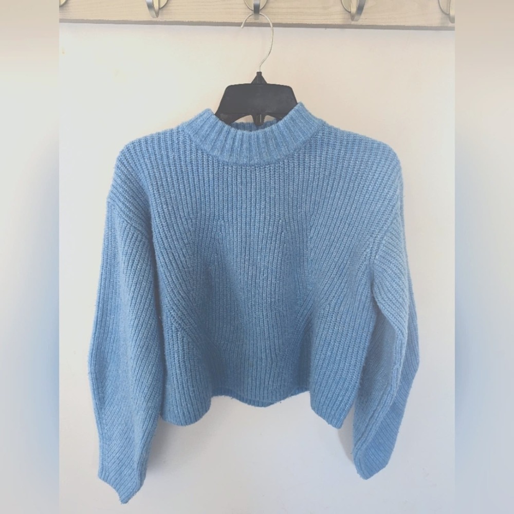 H&M Sweater